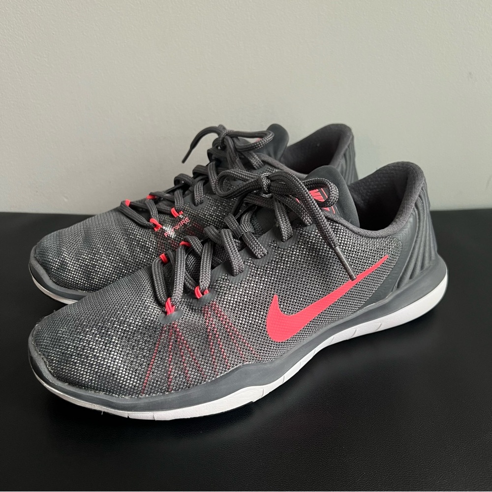 Nike Women’s Sneakers with Pink Swoosh